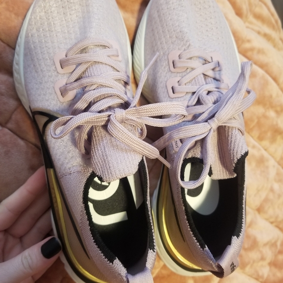 Nike Shoes - ☯️BRAND NEW☯️ Nikes